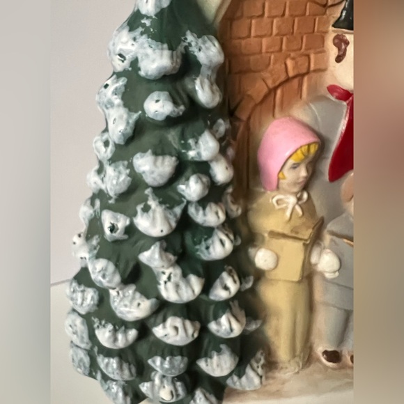 Jim Beam Vintage 1988 Collectible Christmas Carolers Holiday Decanter Flask - Picture 10 of 10